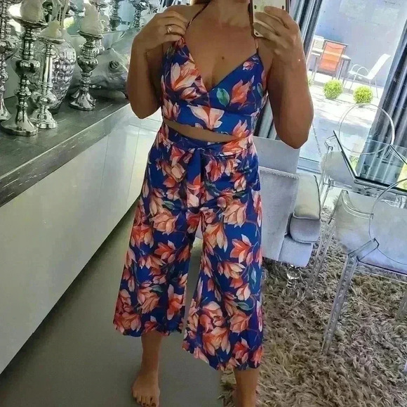 2 piece Coord Set cropped top and wide legged pants Blue with floral Print - Picture 1 of 4